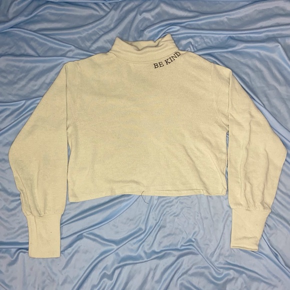 PAIR OF CROPTOPS BUNDLE!!! - Picture 2 of 6